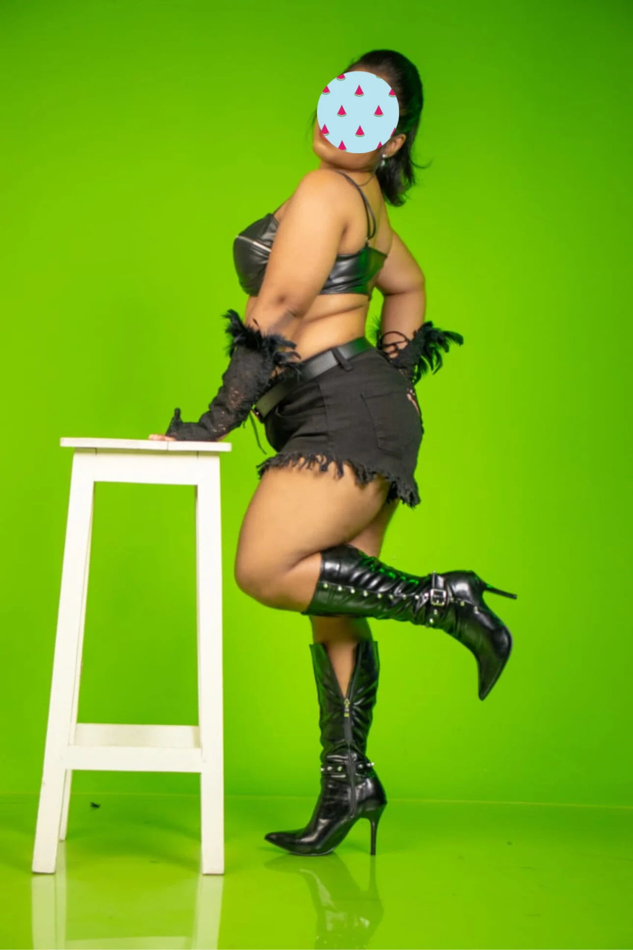 XXX Porn Photo of Nude Expose_Queen 2