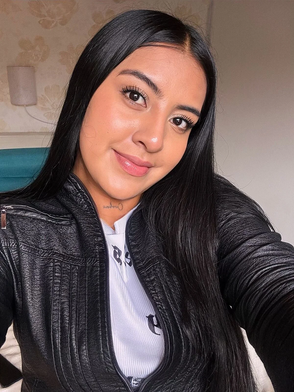 XXX Porn Photo of Nude roxie_wild 2