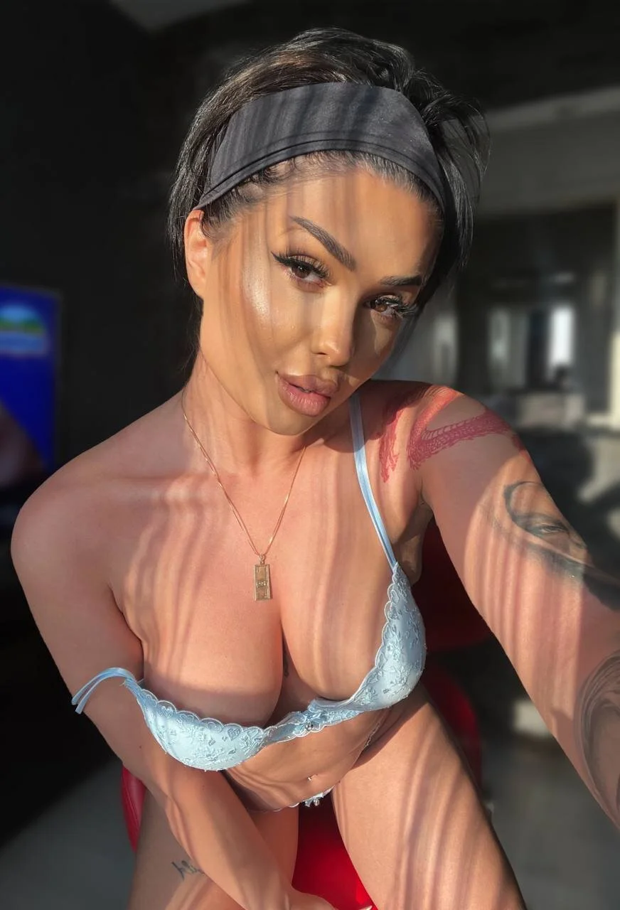 XXX Porn Photo of Nude KylieKroftt 11