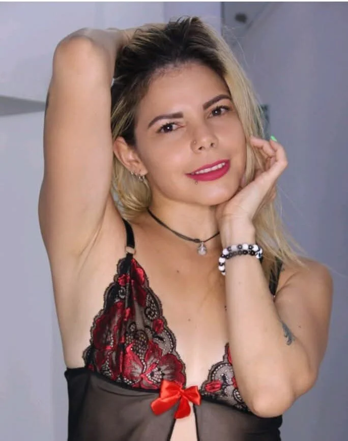 XXX Porn Photo of Nude Nicky_hot_69 1