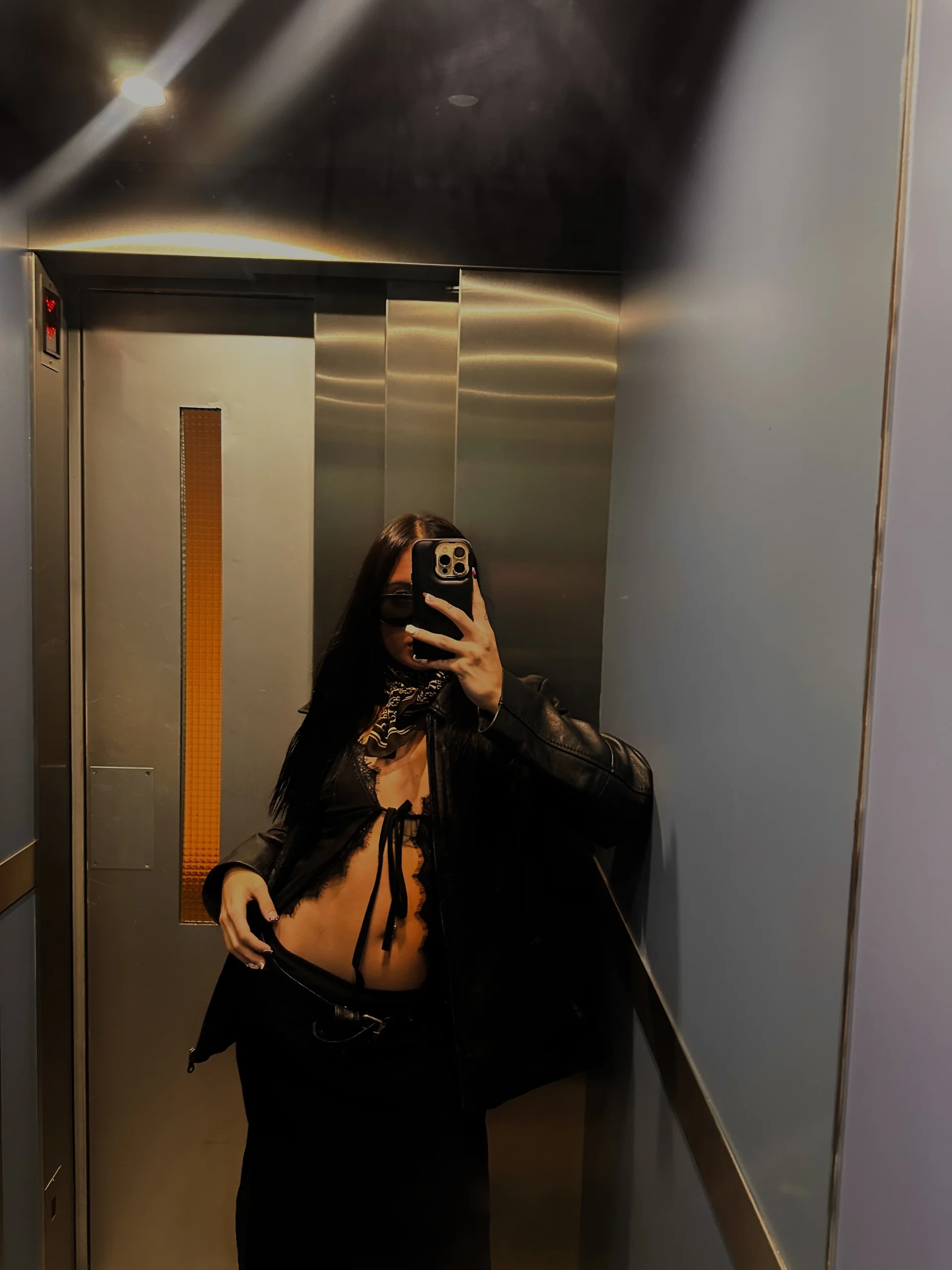 XXX Porn Photo of Nude itstherealmina 4