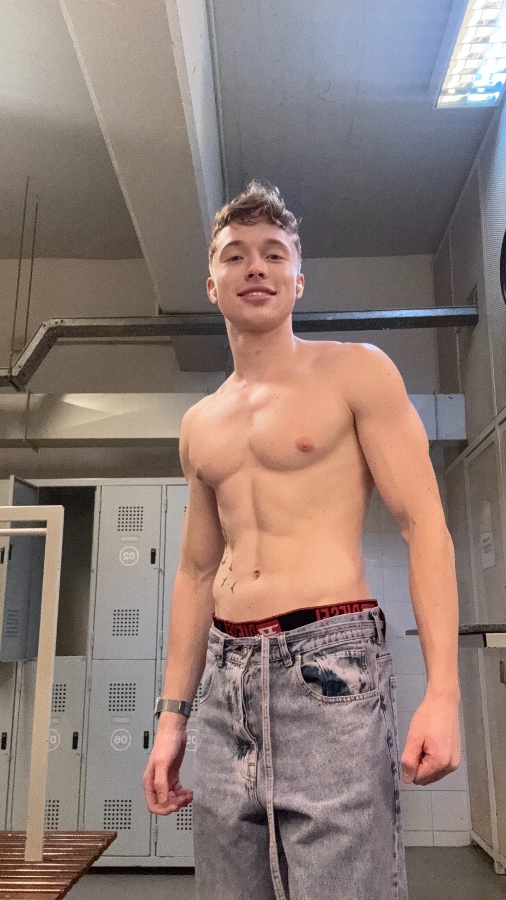 XXX Porn Photo of Nude Stefan_RedHot 16