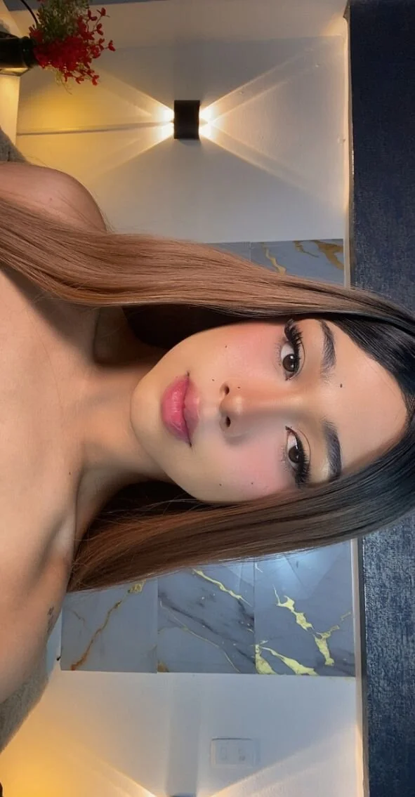 XXX Porn Photo of Nude Dante_bre 13