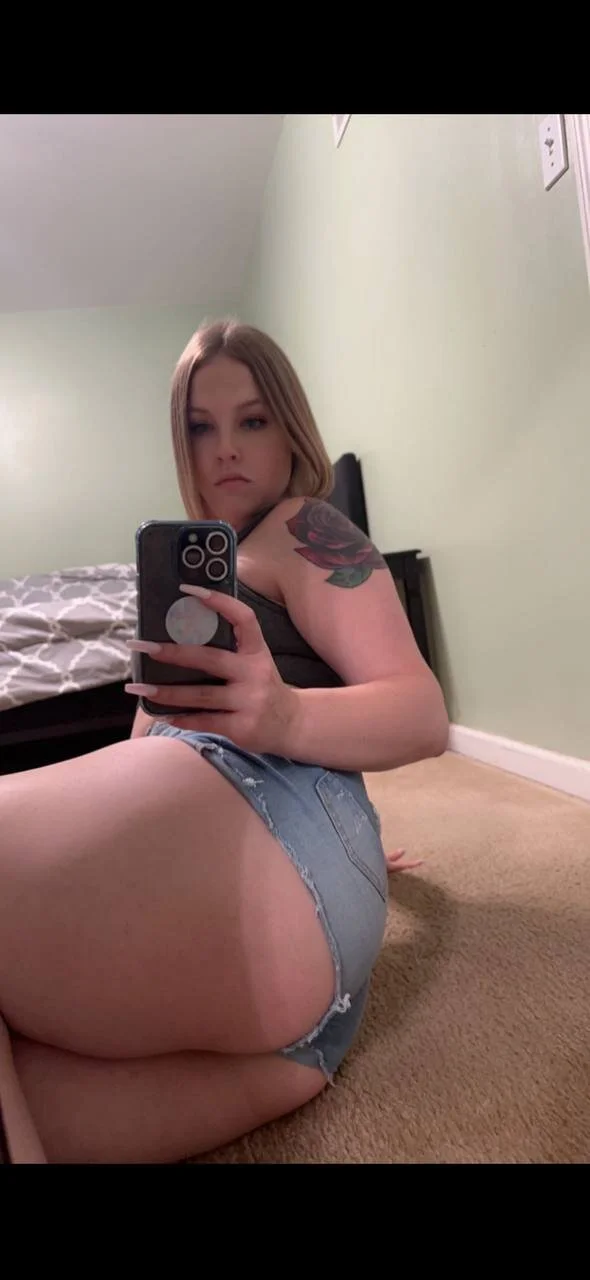 XXX Porn Photo of Nude Nicoleee95 1