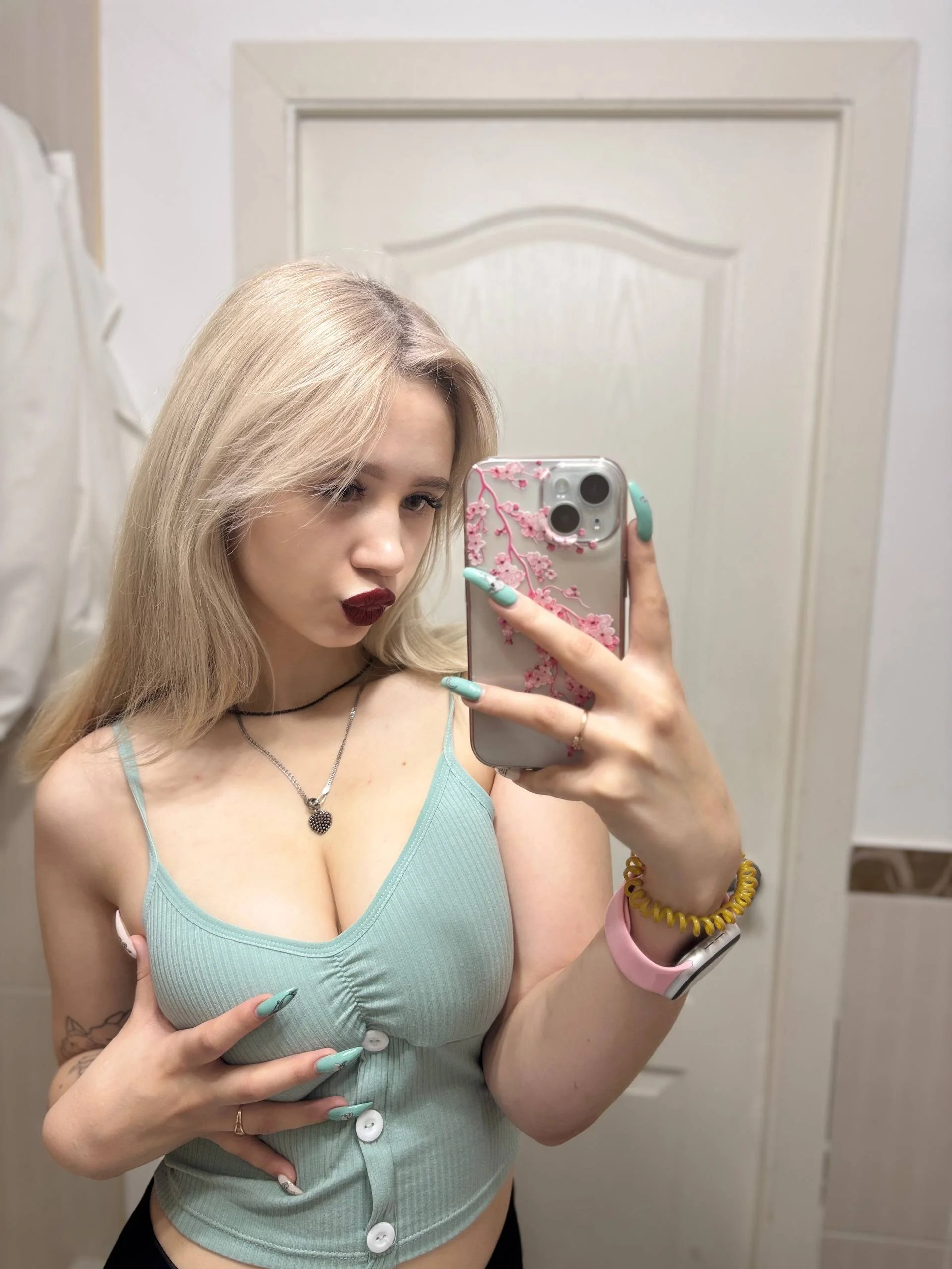 XXX Porn Photo of Nude Valerie_Woods 32