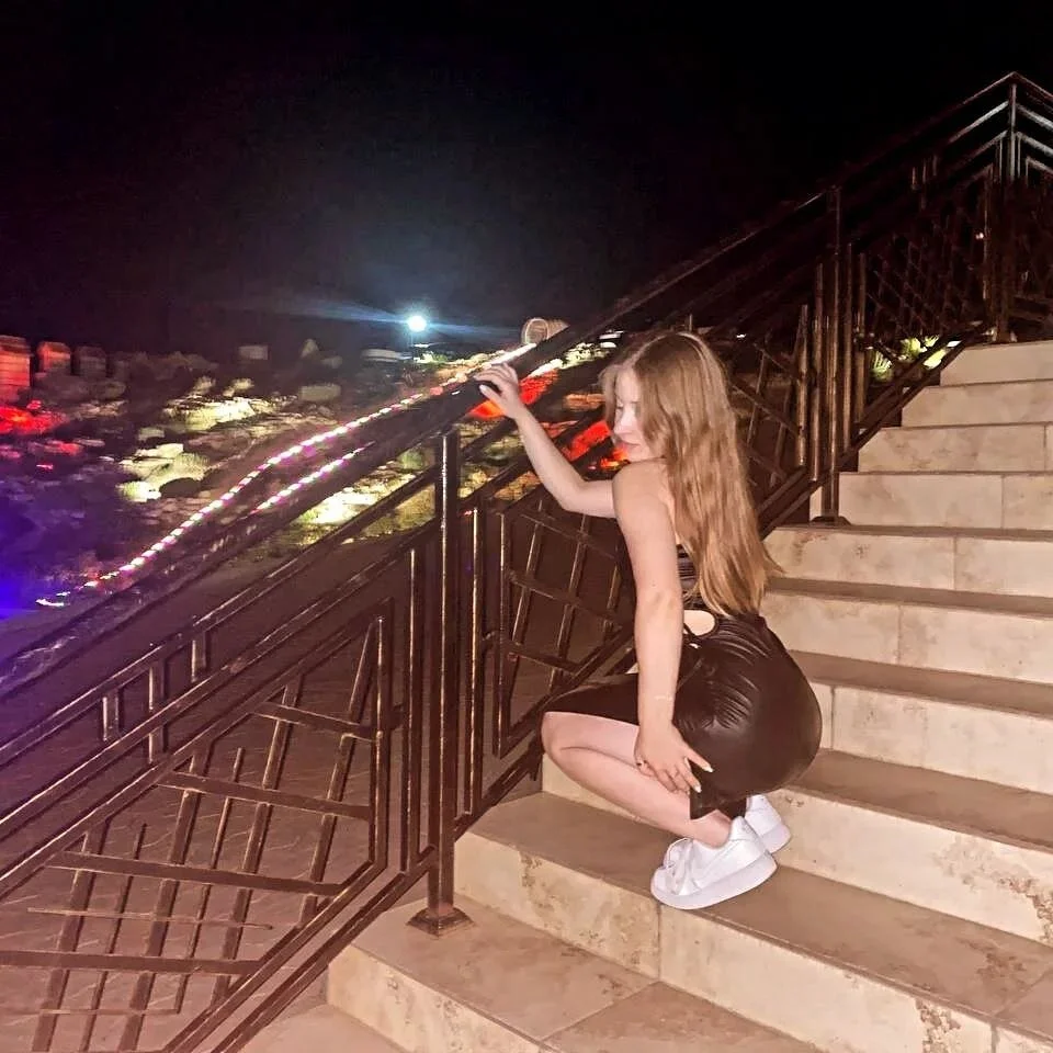 XXX Porn Photo of Nude BethGoodman 8
