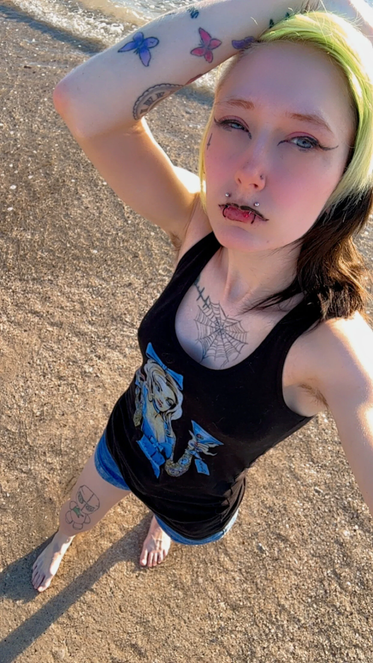 XXX Porn Photo of Nude Twisted_Alice 3