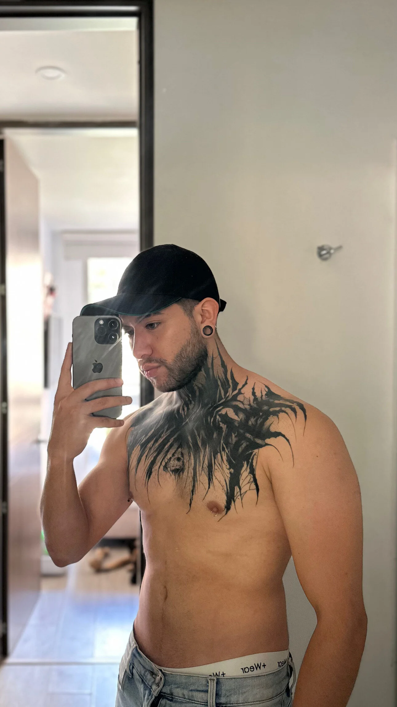 XXX Porn Photo of Nude _tatho_perovich_ 1