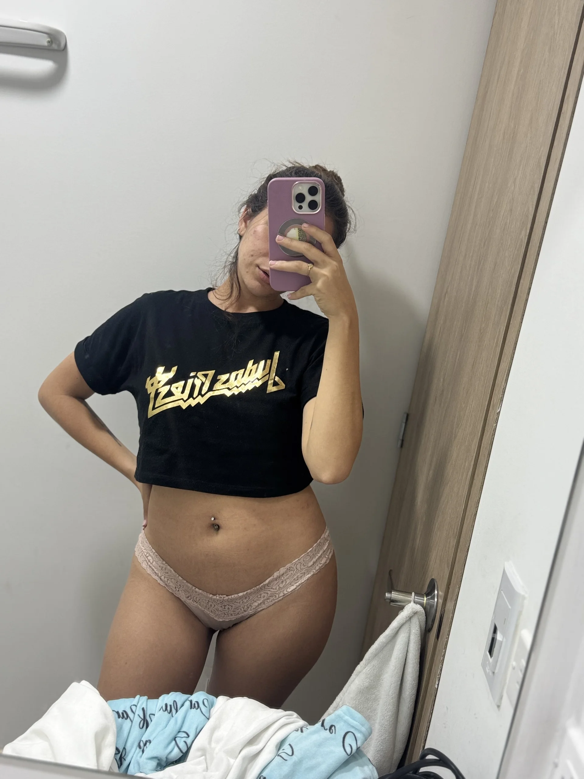 XXX Porn Photo of Nude AllieYourGirl 15