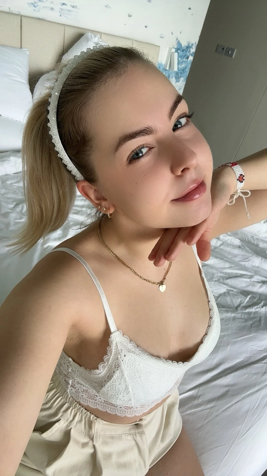 XXX Porn Photo of Nude Livewithlucy 25