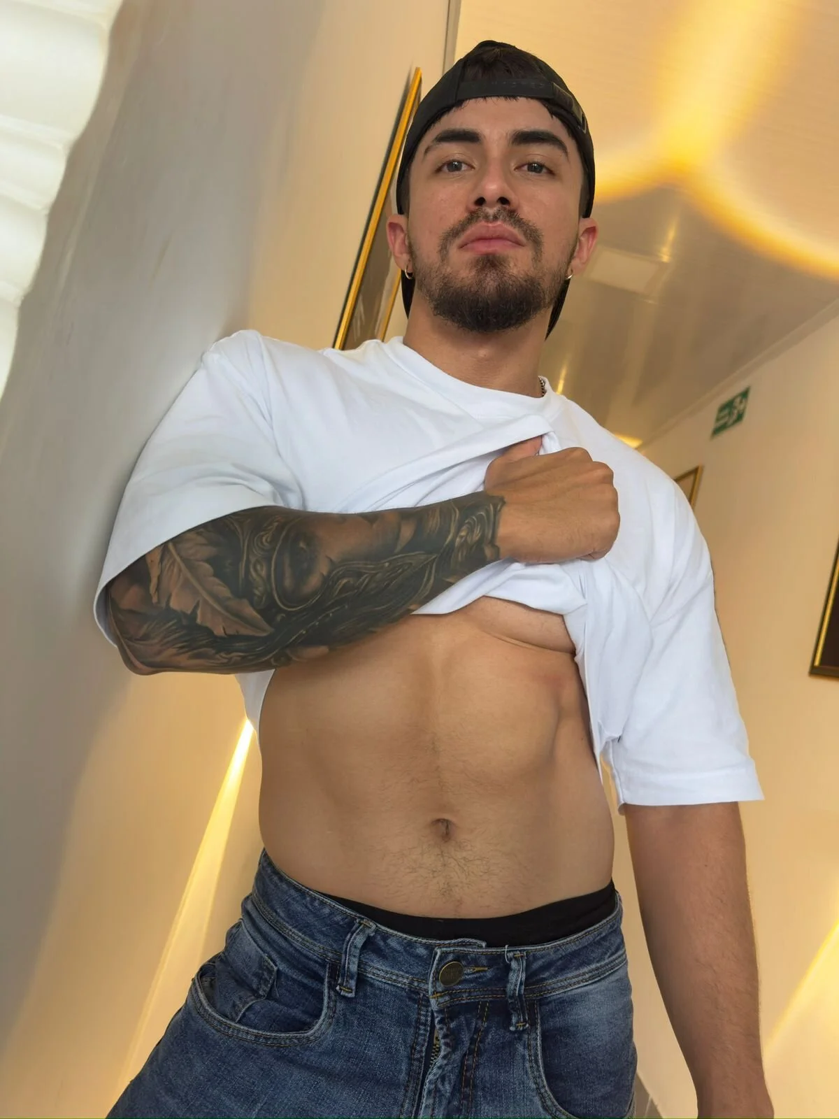 XXX Porn Photo of Nude Brad_Summer 160