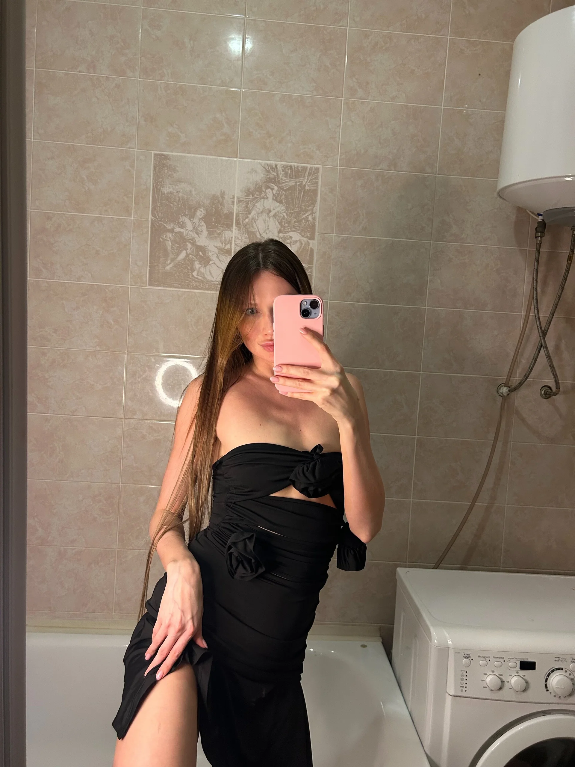 XXX Porn Photo of Nude AliceeXHottie 4
