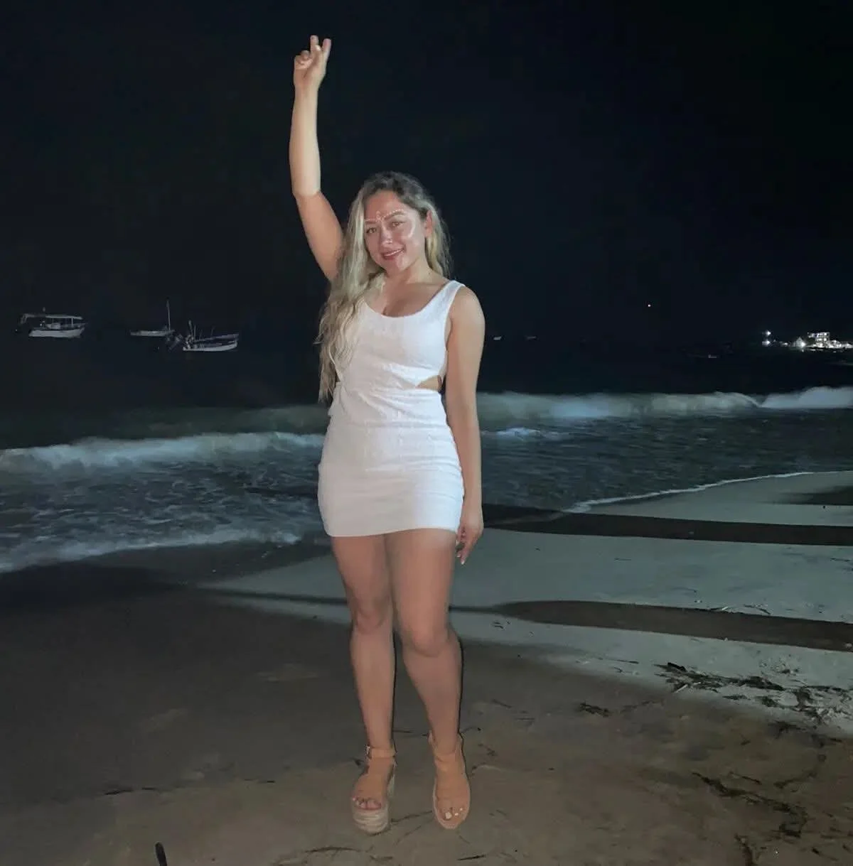 XXX Porn Photo of Nude AnyraVelvet 6