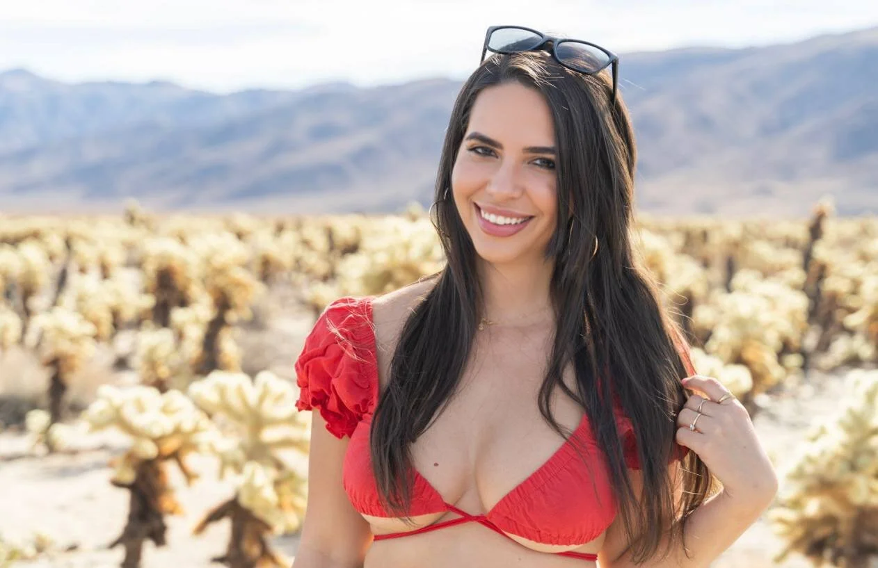 XXX Porn Photo of Nude RomaineReaney 4
