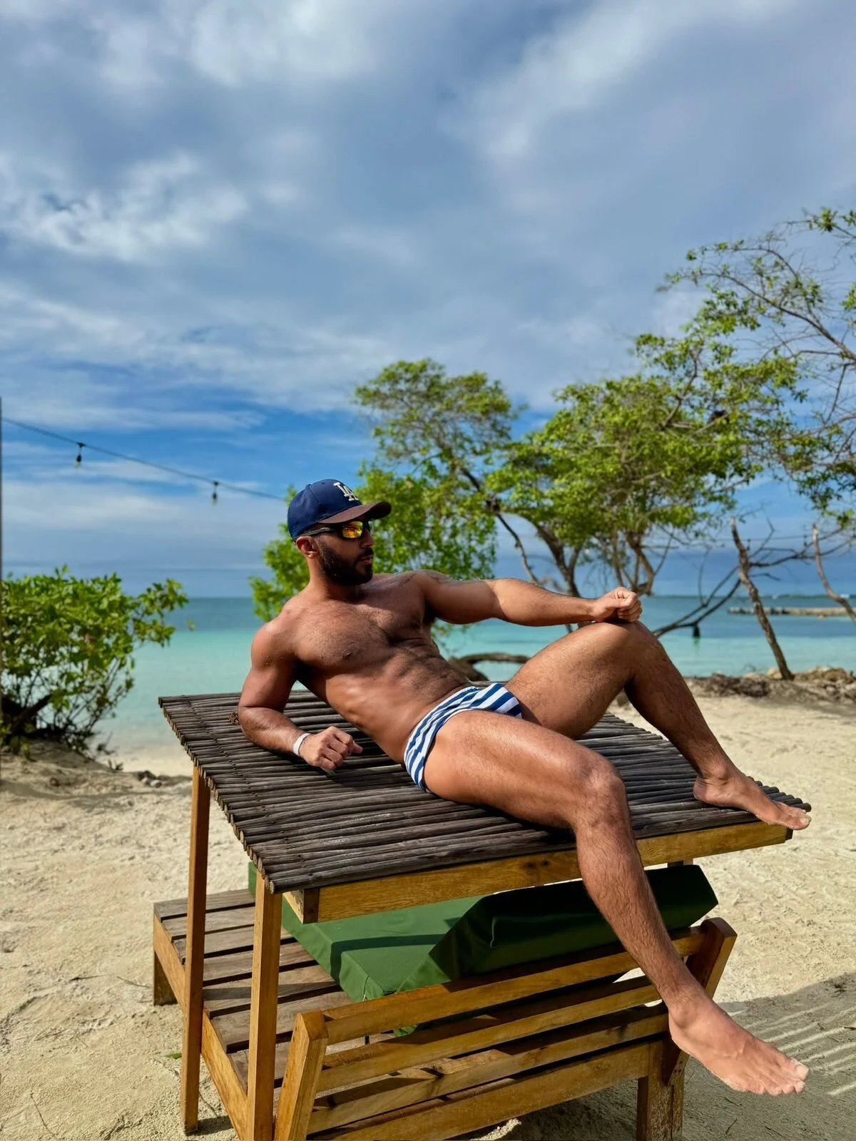 XXX Porn Photo of Nude tomy_scott 1