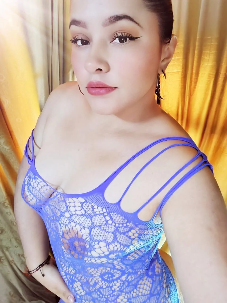 XXX Porn Photo of Nude nastysweettmom 2