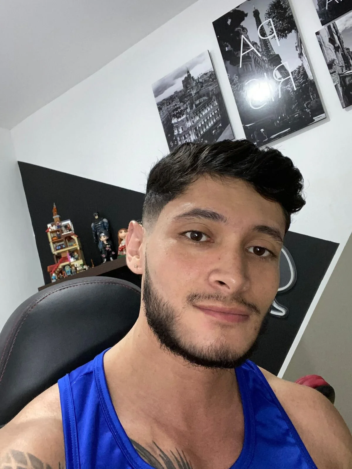 XXX Porn Photo of Nude marcel_crawford96 1