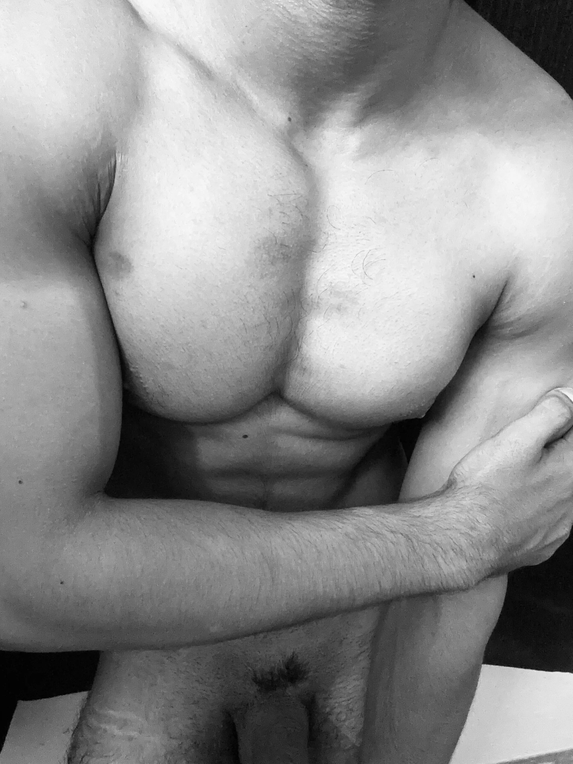 XXX Porn Photo of Nude hot_gym_b0y 8