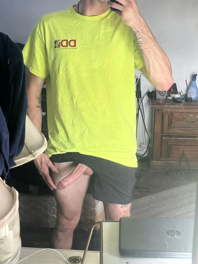 XXX Porn Photo of Nude AlecurClit 3