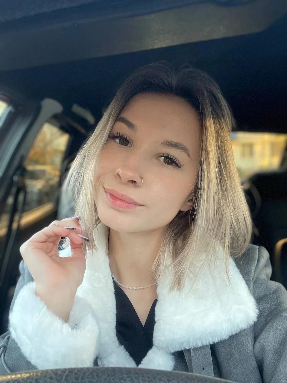 XXX Porn Photo of Nude EmelyBenz 6