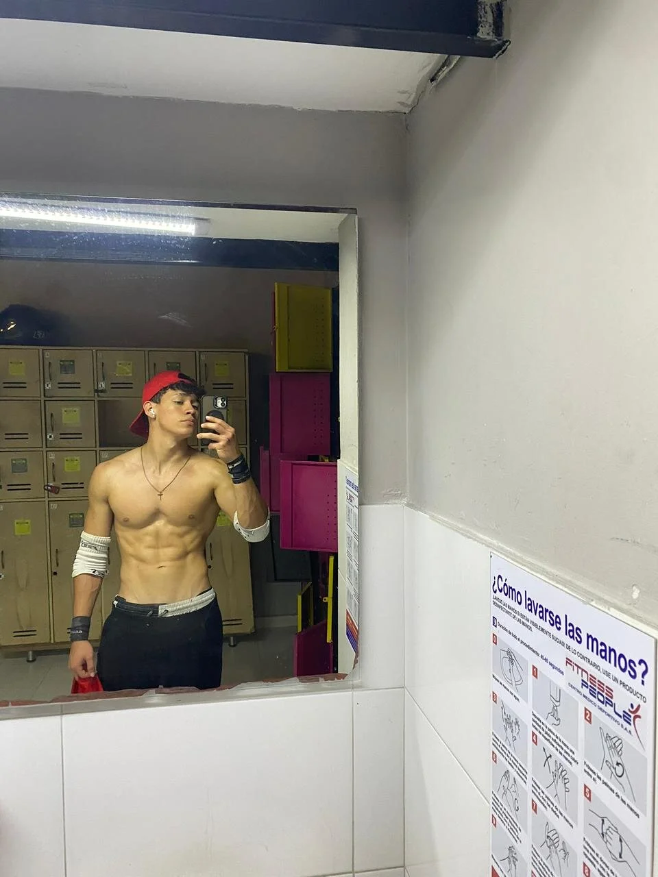 XXX Porn Photo of Nude Luke_Muscle 11