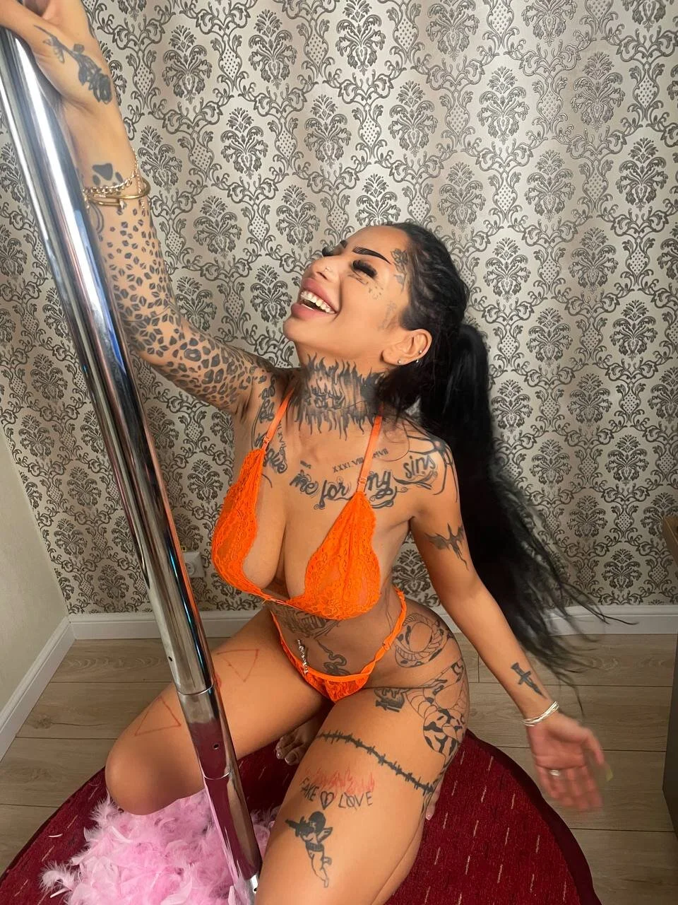 XXX Porn Photo of Nude CreamyInkky_ 6