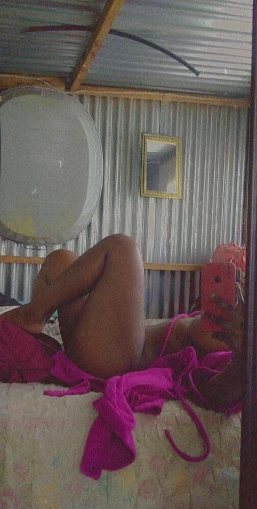 XXX Porn Photo of Nude Hourglass_body 4
