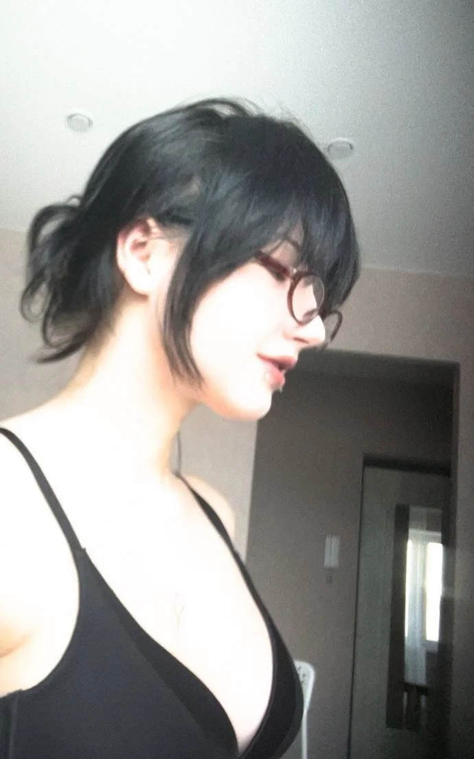 XXX Porn Photo of Nude Mine_DopaMine 14