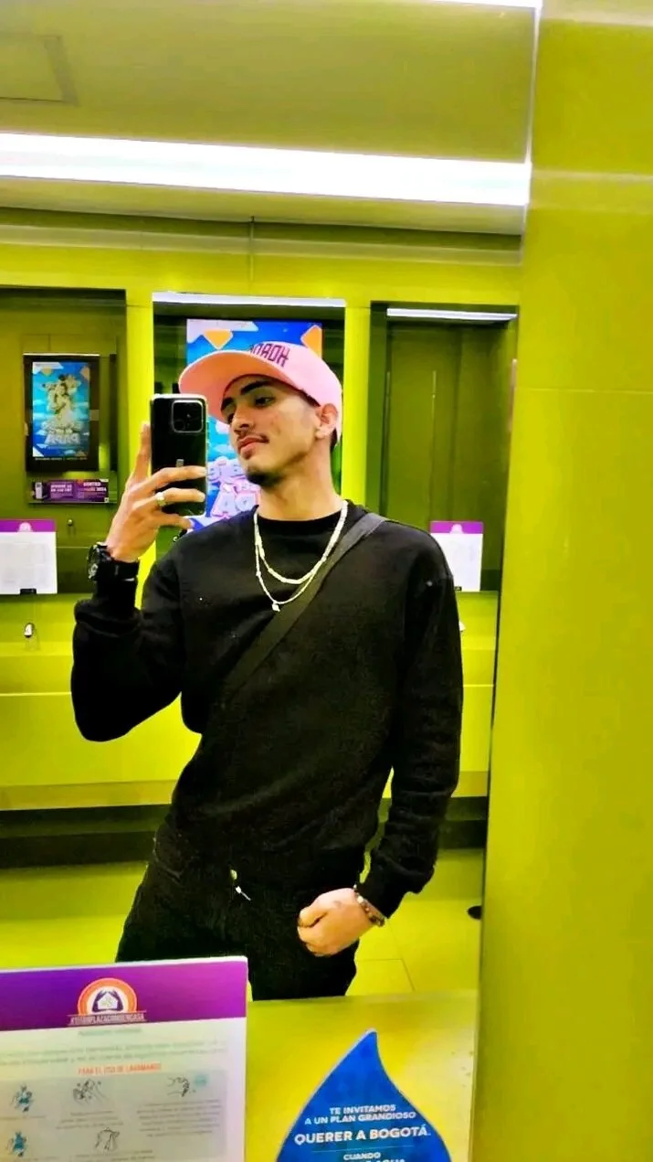 XXX Porn Photo of Nude jeremy_scott 3