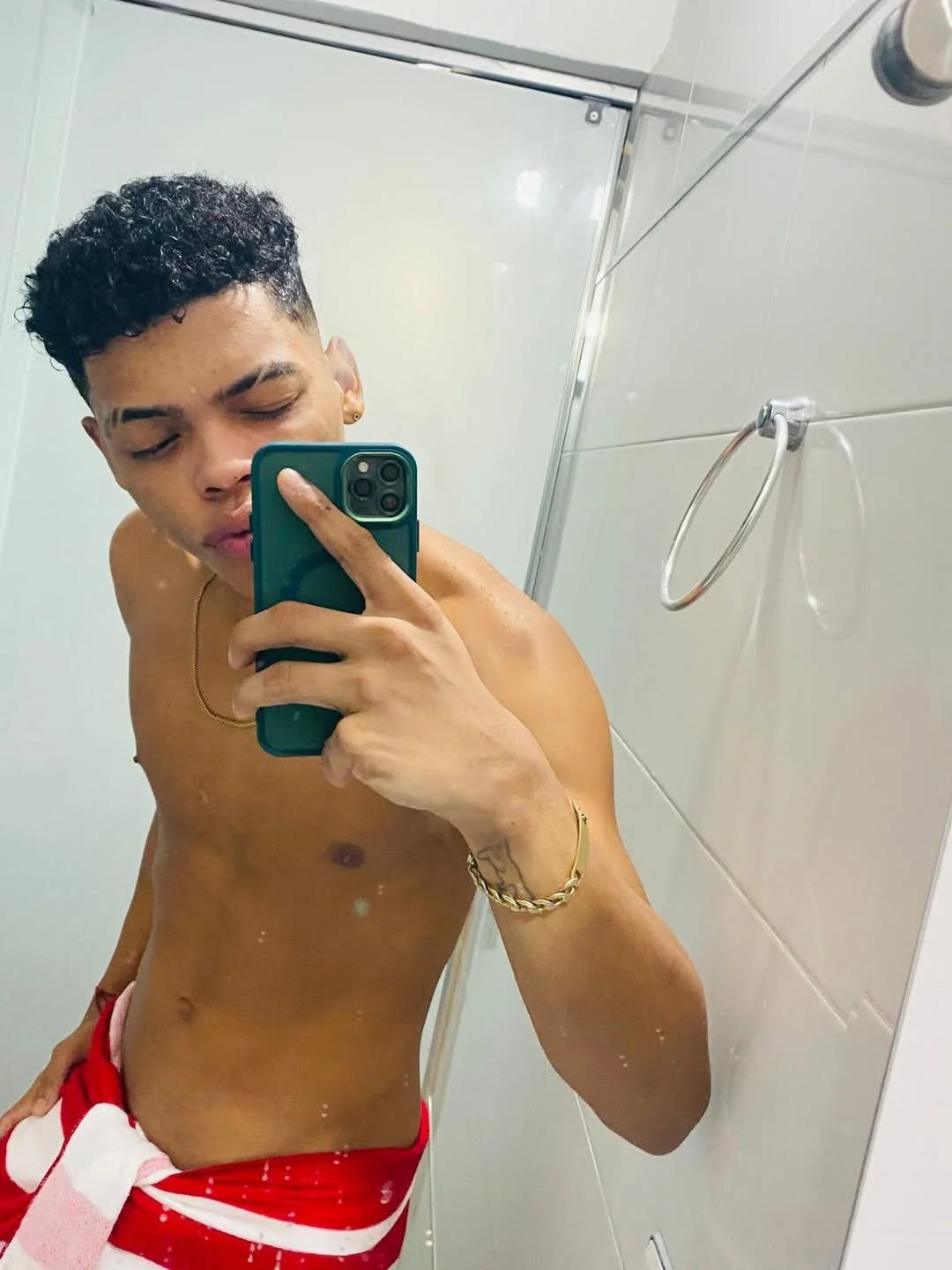 XXX Porn Photo of Nude PRETTY_FEM 1