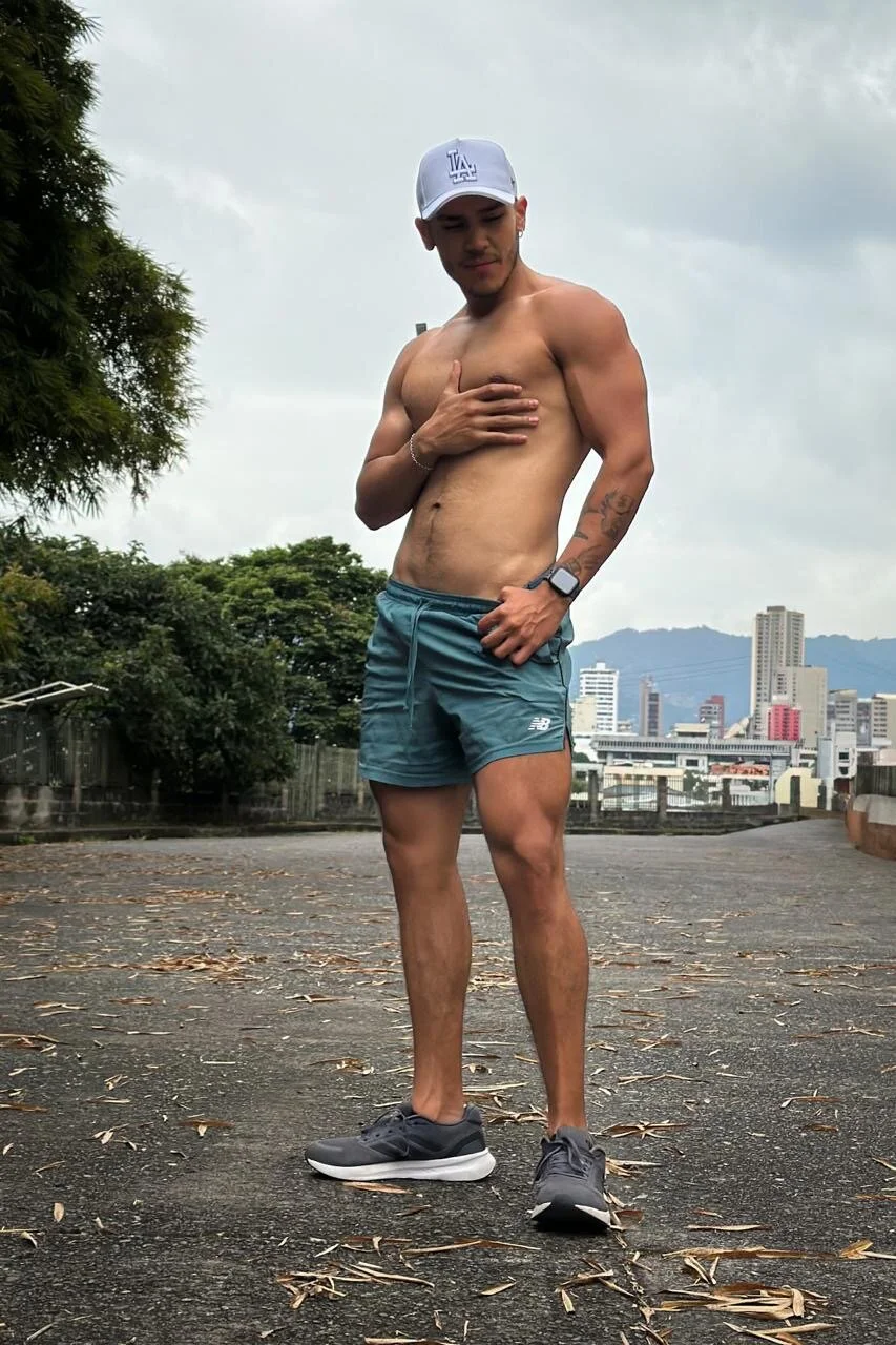XXX Porn Photo of Nude MarkSantozz 18