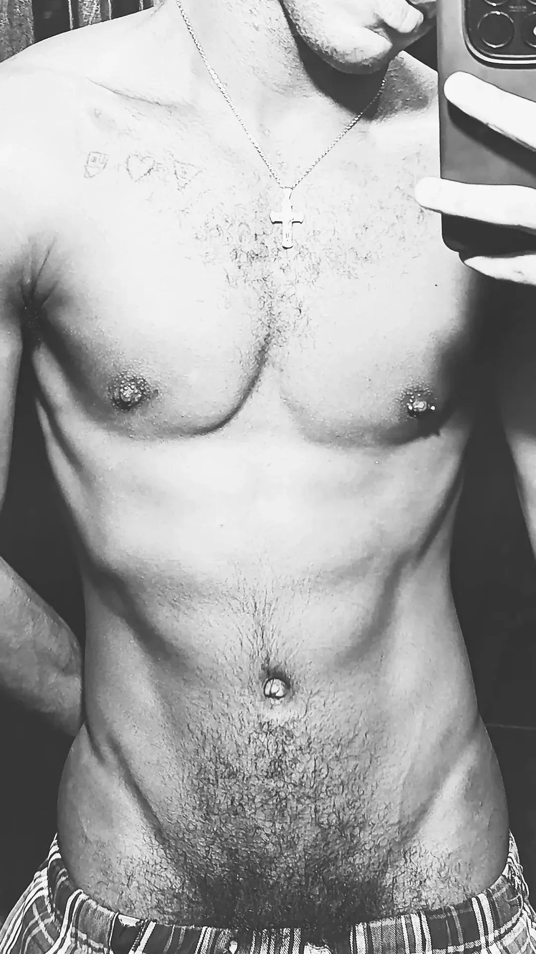 XXX Porn Photo of Nude Garnr 1