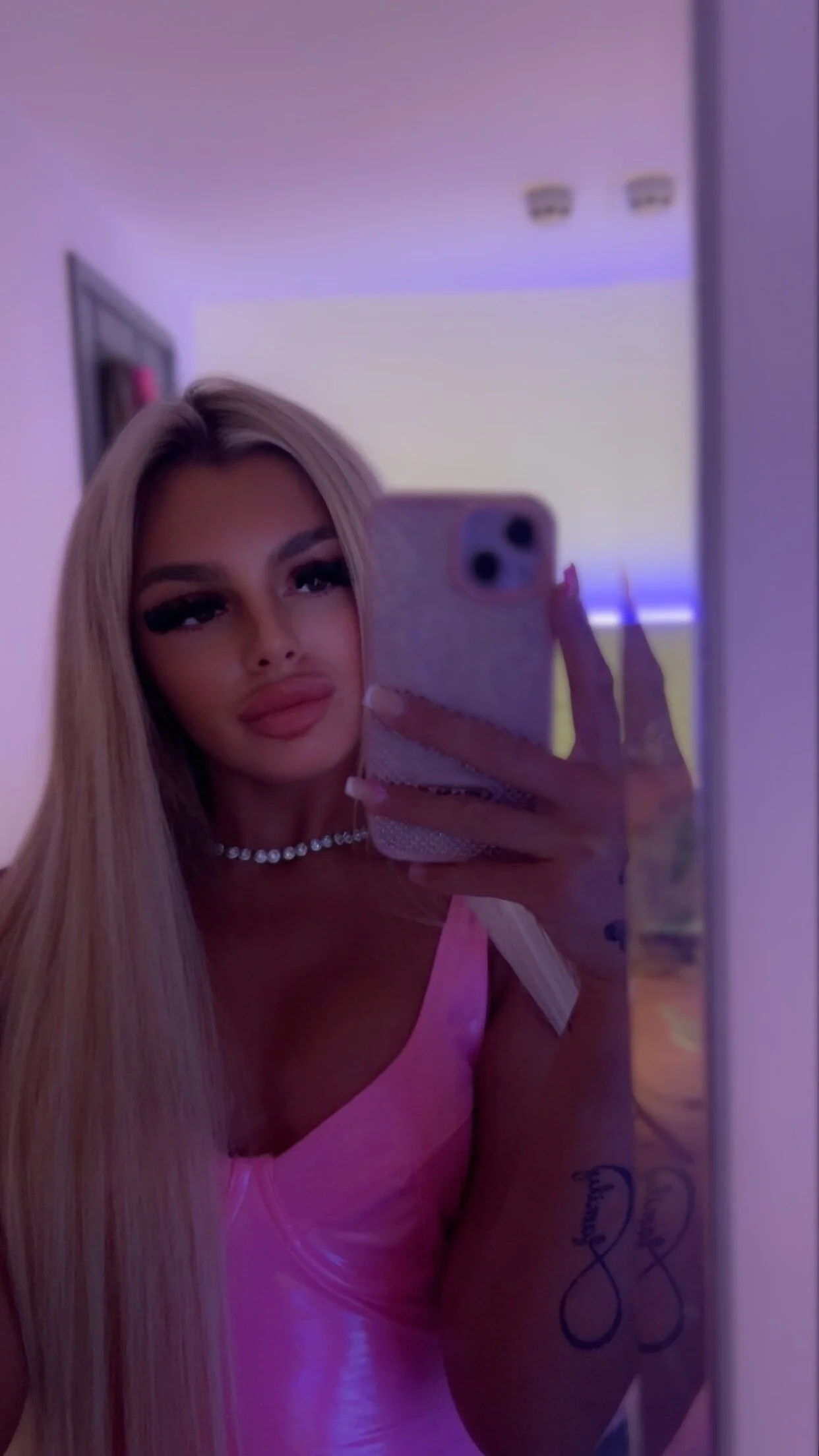 XXX Porn Photo of Nude Irish_BarbieMilfx 31