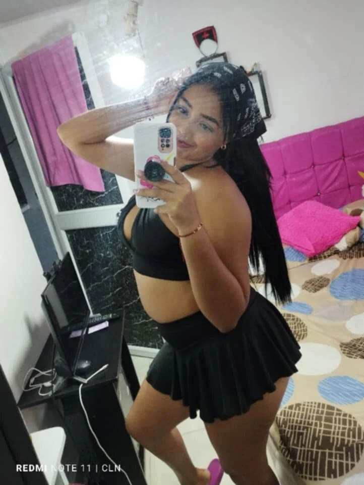 XXX Porn Photo of Nude kiara_milf_ 2