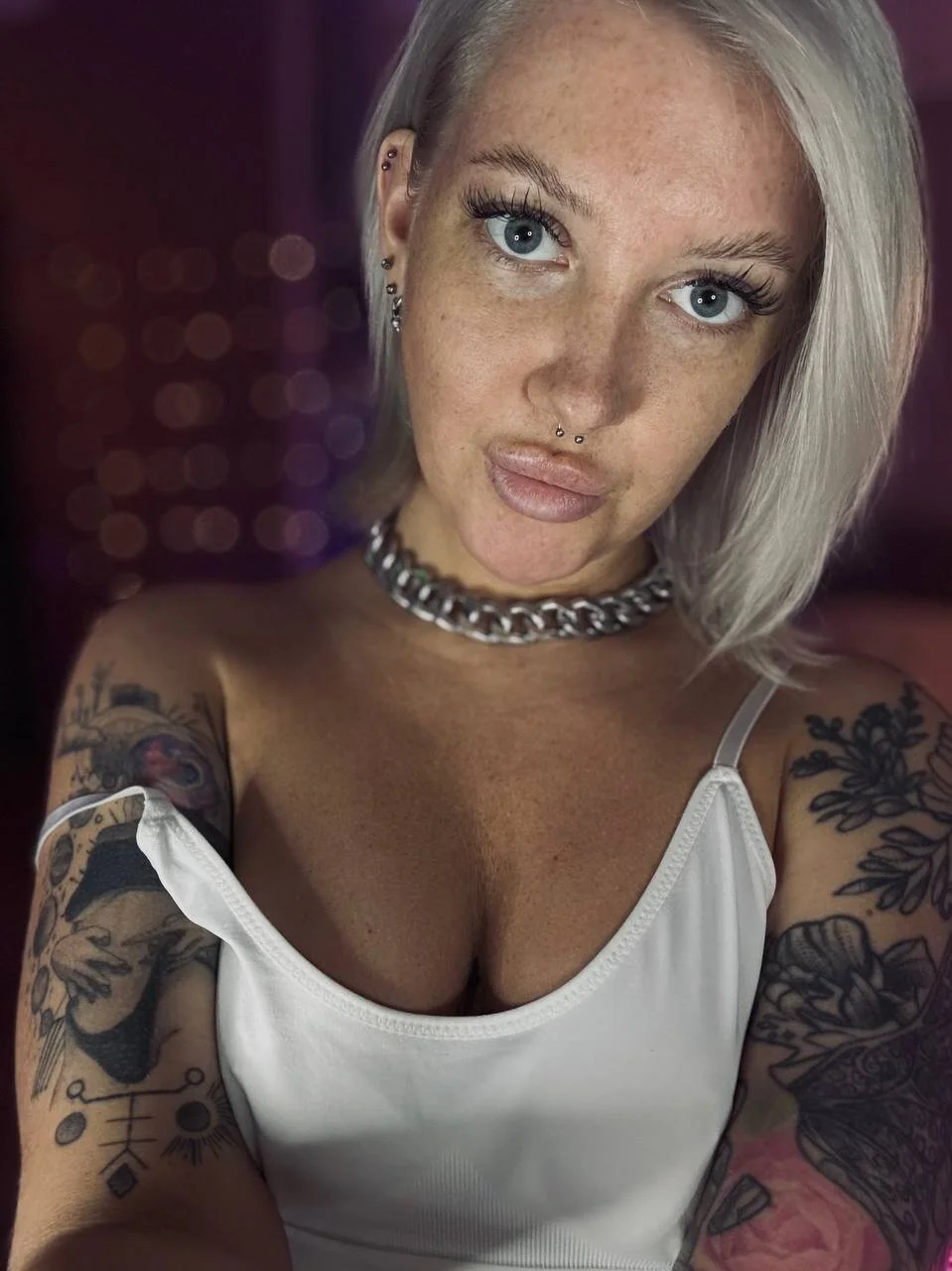 XXX Porn Photo of Nude tykioty_Miley 4