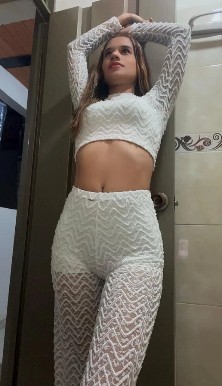 XXX Porn Photo of Nude ariana_moon00 16