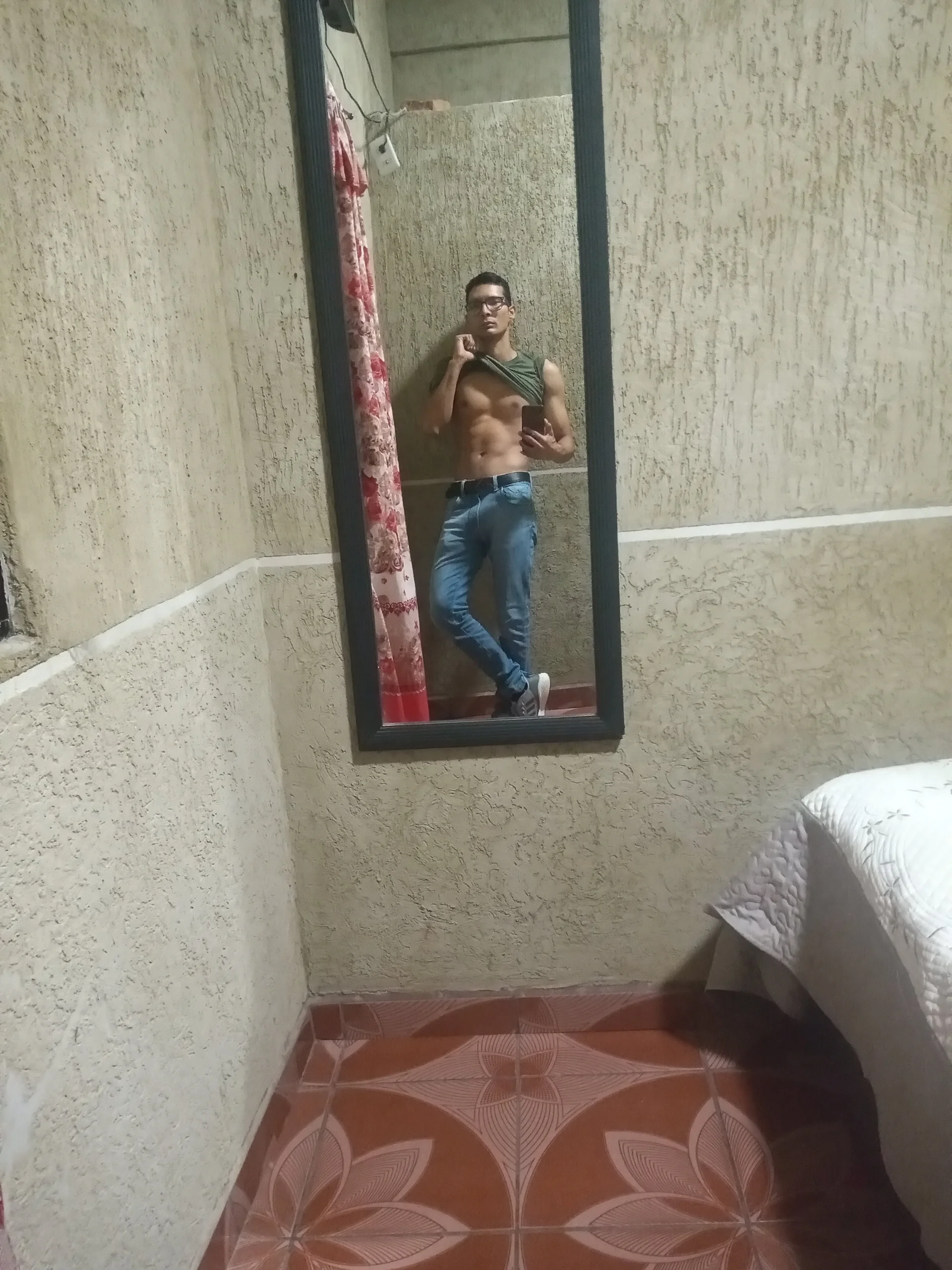 XXX Porn Photo of Nude JonaTorres 5
