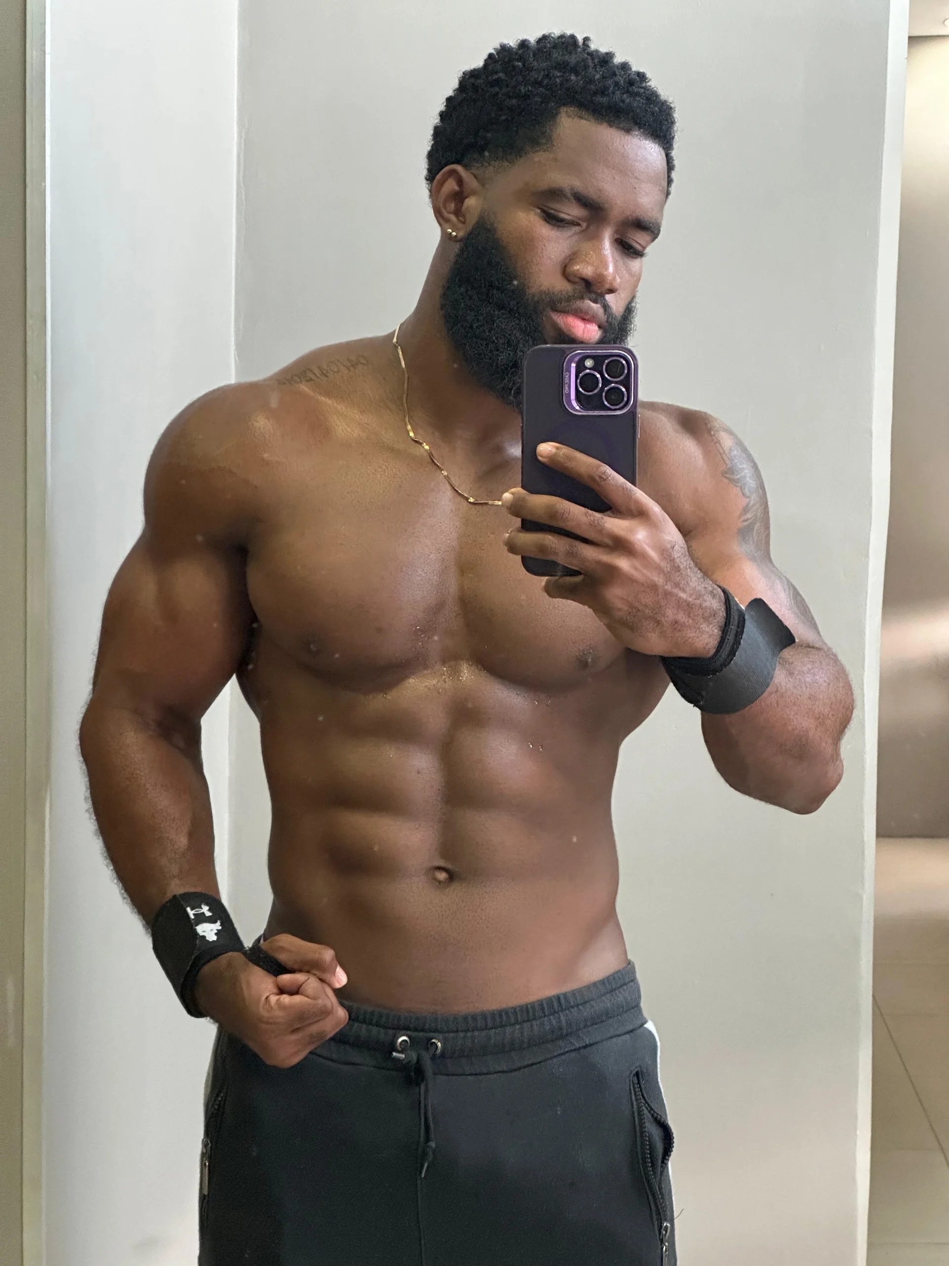 XXX Porn Photo of Nude james_musclebbc 10