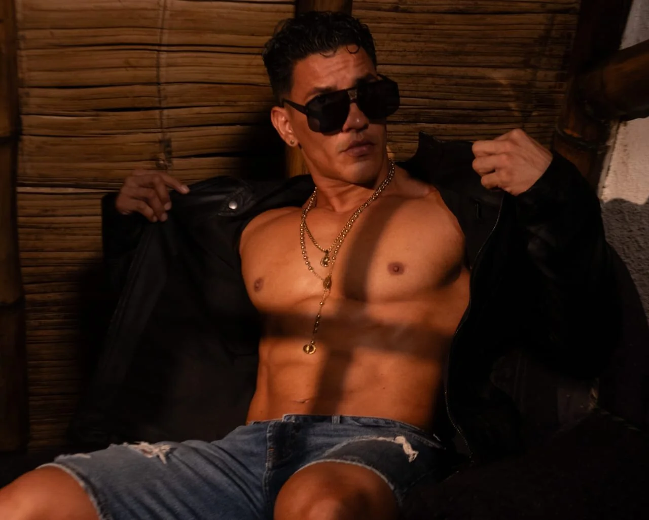 XXX Porn Photo of Nude viktor_herrera 1