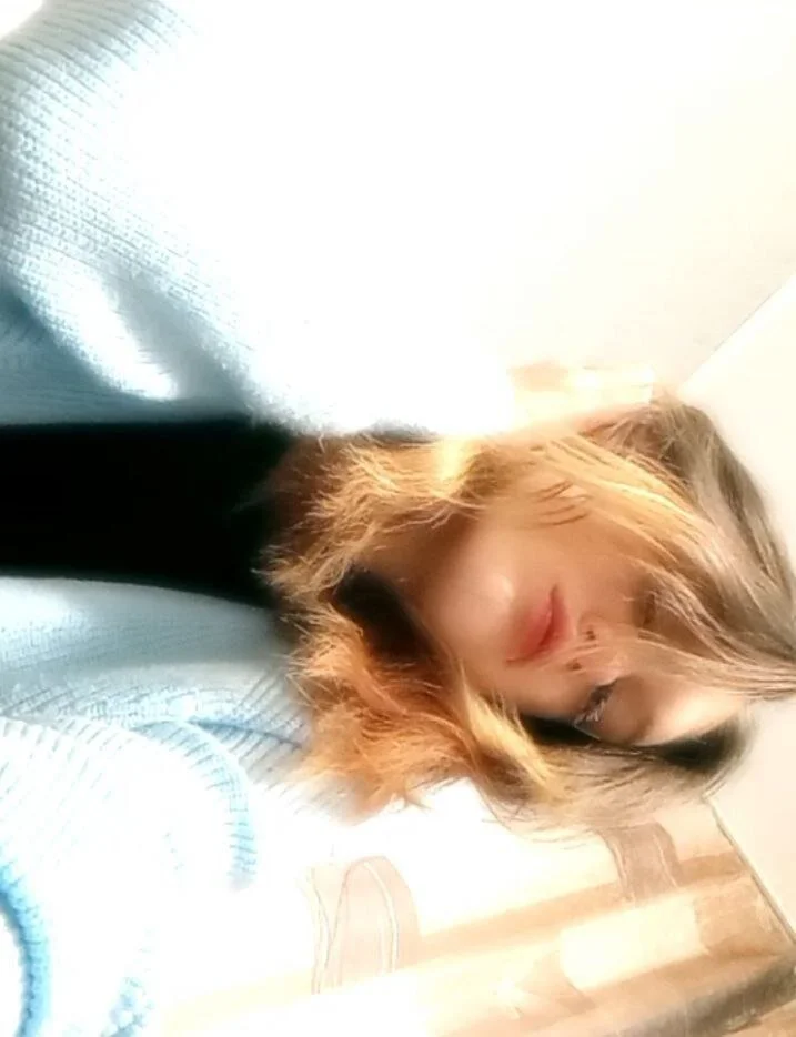 XXX Porn Photo of Nude AnnyiBlue 6