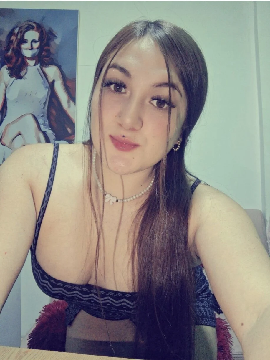 XXX Porn Photo of Nude valilu_rosse27 2