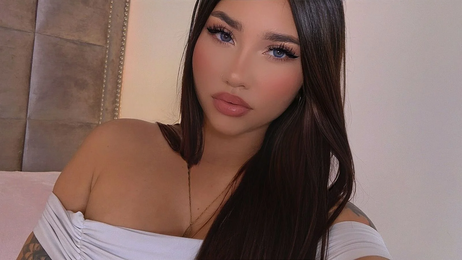 XXX Porn Photo of Nude ink_amber 11