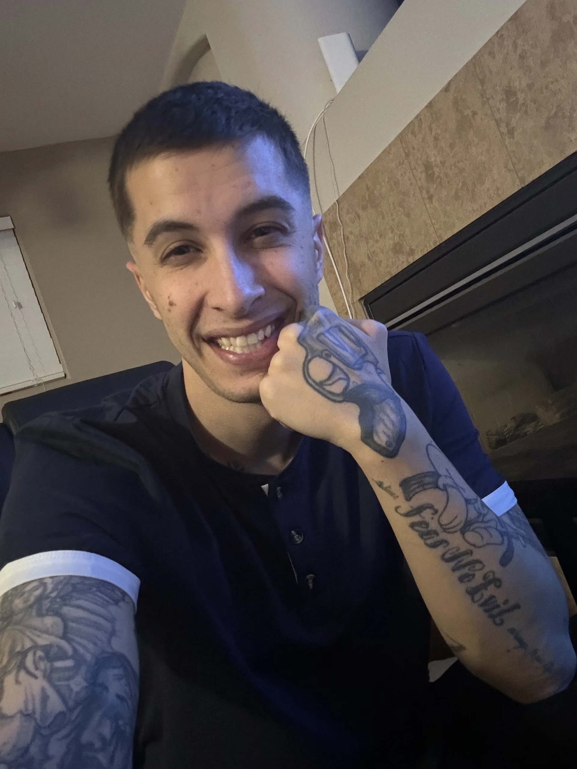 XXX Porn Photo of Nude JuicyJoshy 83