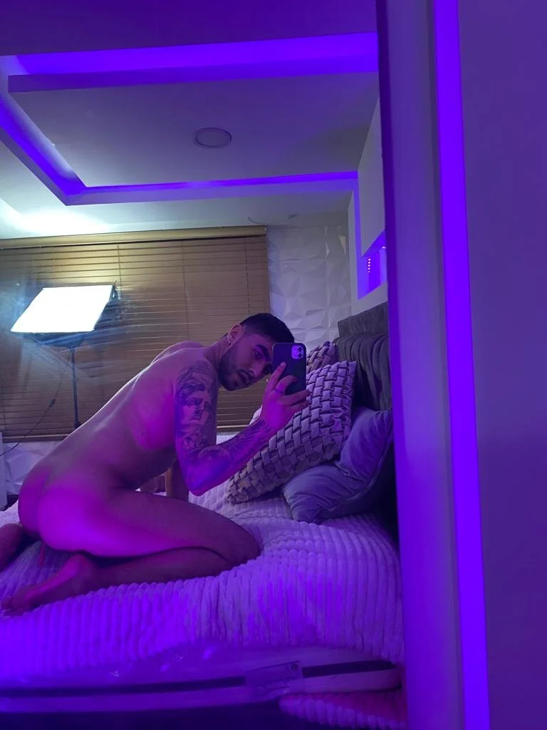 XXX Porn Photo of Nude ItsMeEros 56