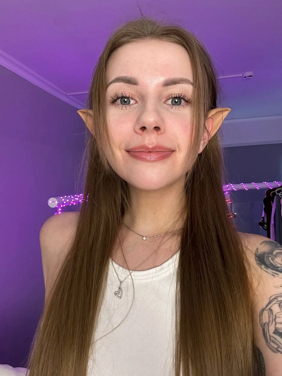 XXX Porn Photo of Nude Vikki_Cheese 27