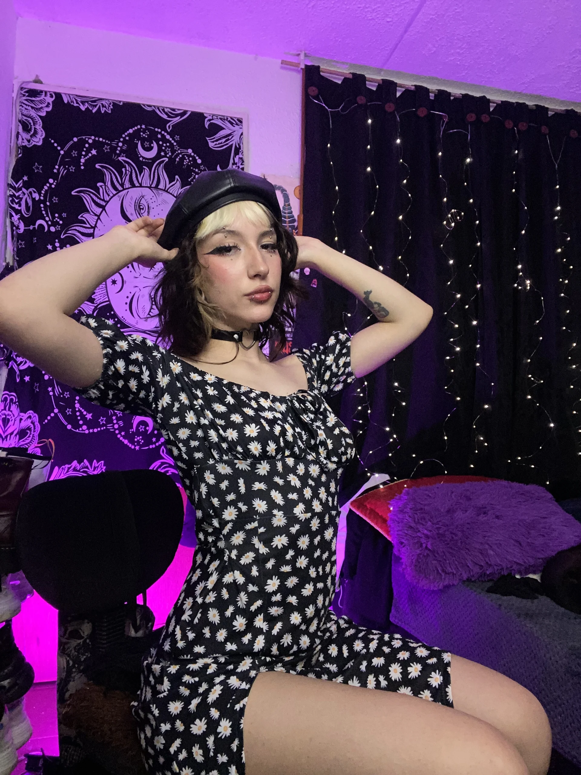 XXX Porn Photo of Nude niakat_ 23