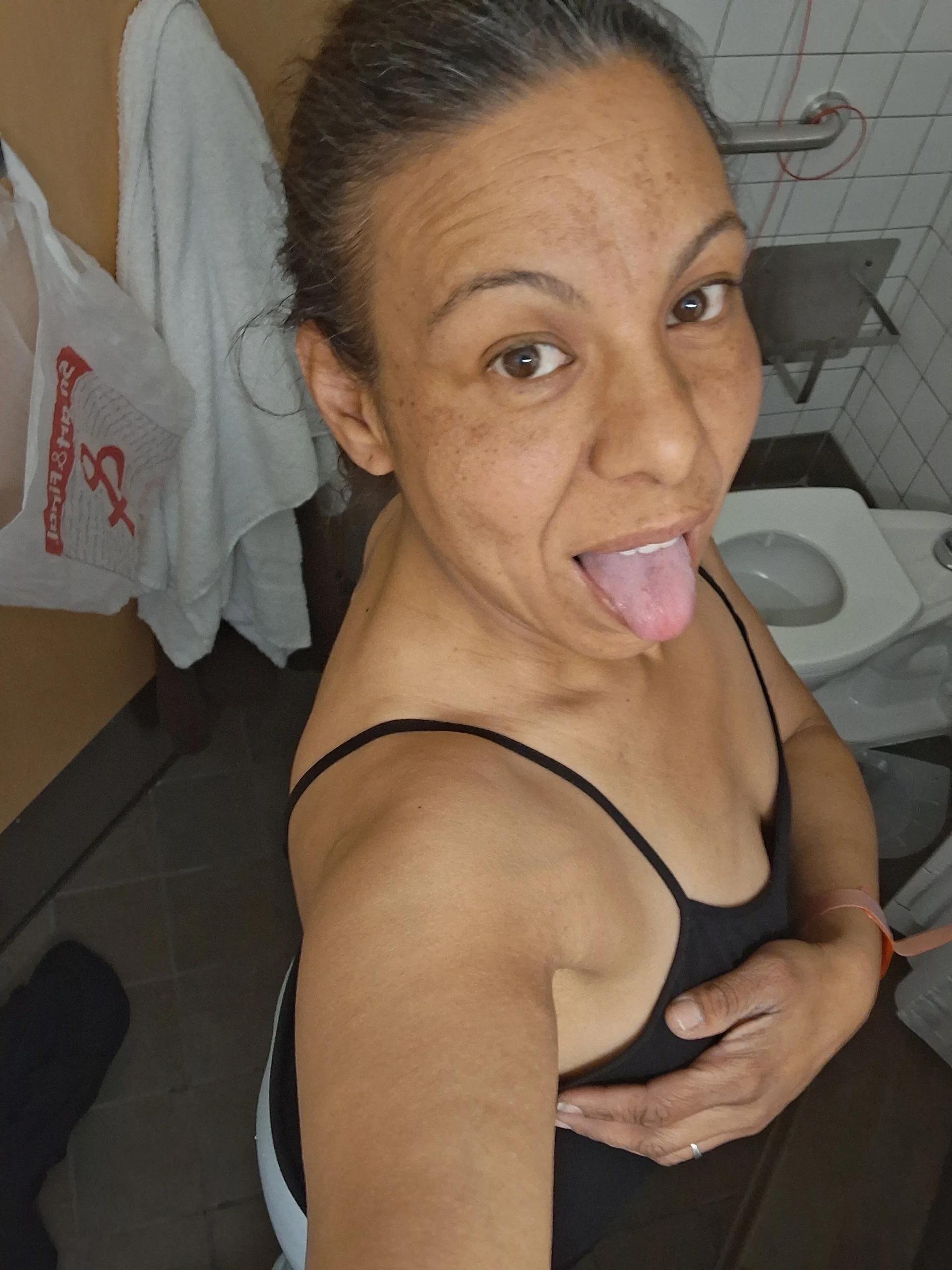 XXX Porn Photo of Nude MunchMe4 1