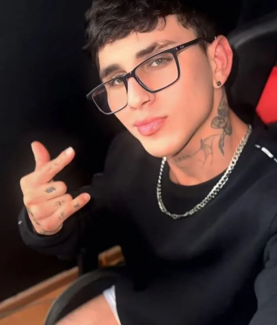 XXX Porn Photo of Nude apolo_lux 6