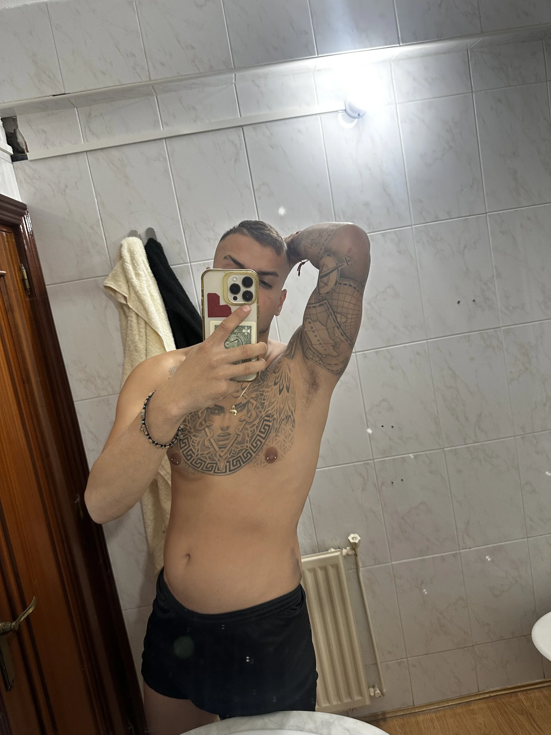 XXX Porn Photo of Nude Roosen_1998 4