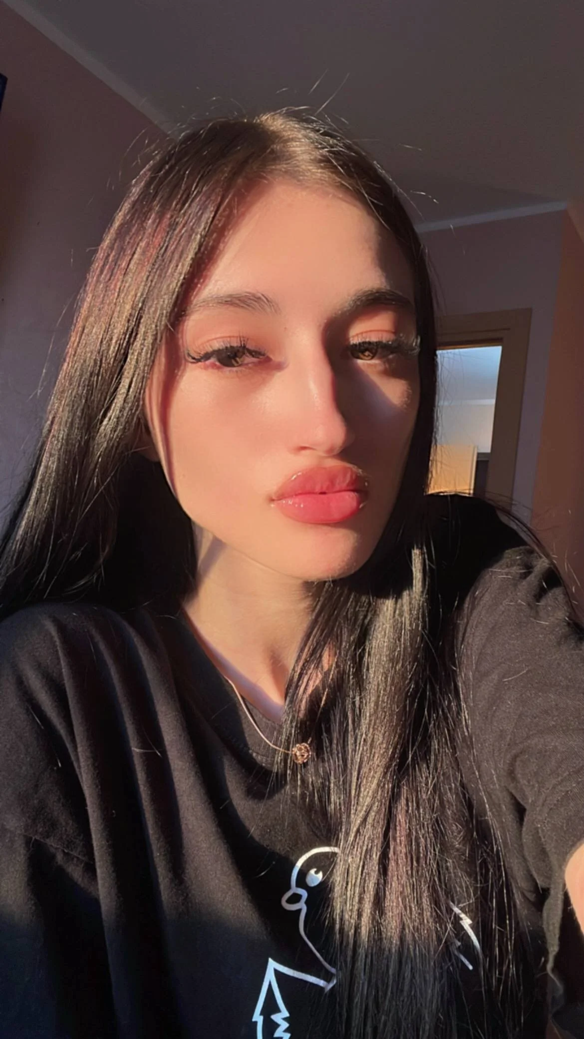 XXX Porn Photo of Nude RosamondRuhn 21